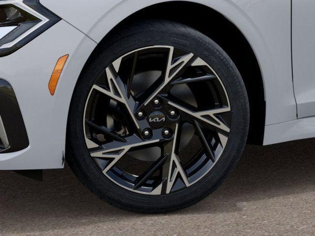 new 2025 Kia K5 car, priced at $30,370
