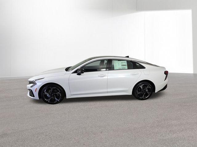 new 2025 Kia K5 car, priced at $30,370