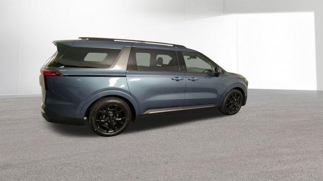 new 2025 Kia Carnival car, priced at $52,654