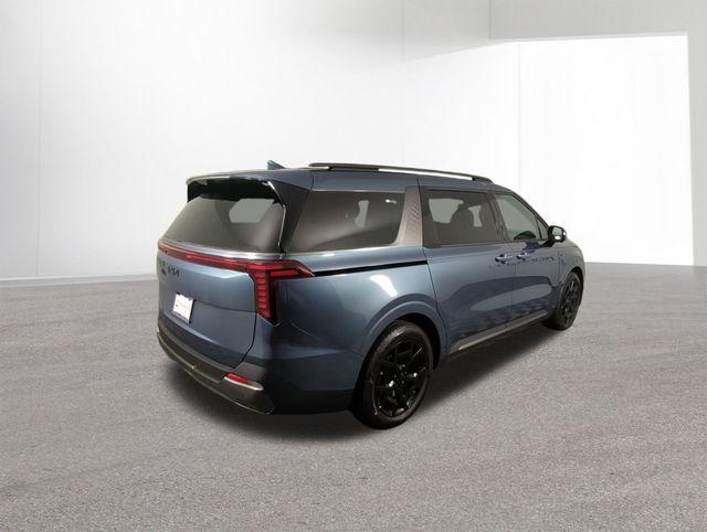 new 2025 Kia Carnival car, priced at $52,654