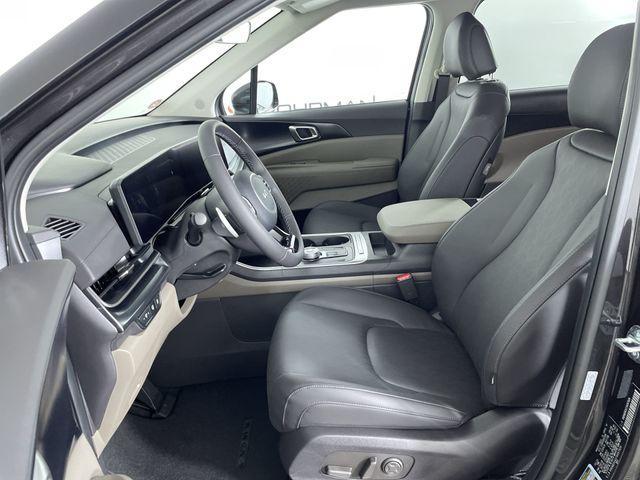 new 2026 Kia Carnival Hybrid car, priced at $41,357