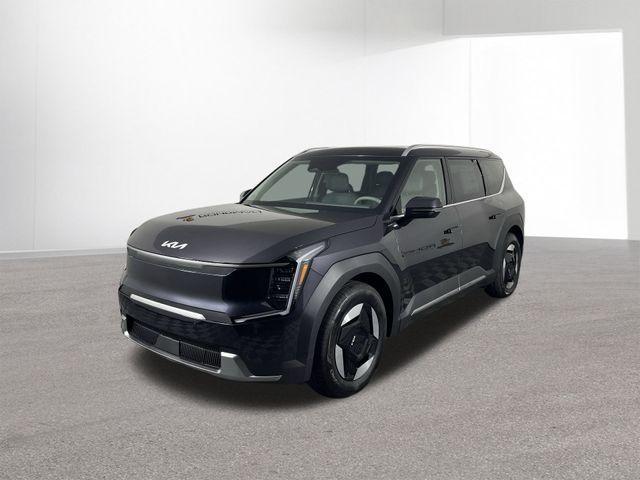 new 2025 Kia EV9 car, priced at $56,779