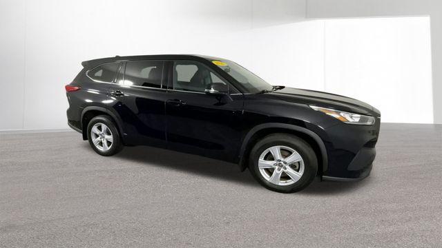 used 2020 Toyota Highlander car, priced at $25,356