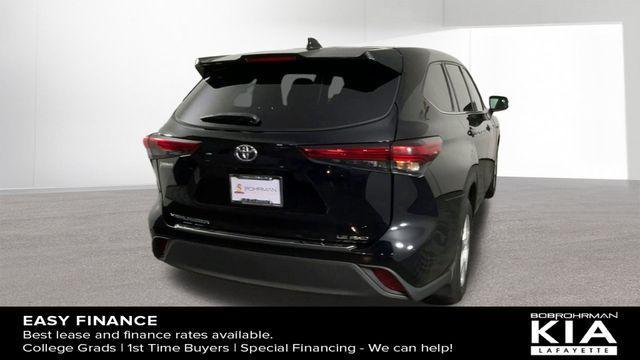 used 2020 Toyota Highlander car, priced at $25,356