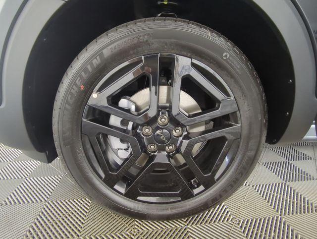 new 2025 Kia Telluride car, priced at $49,077