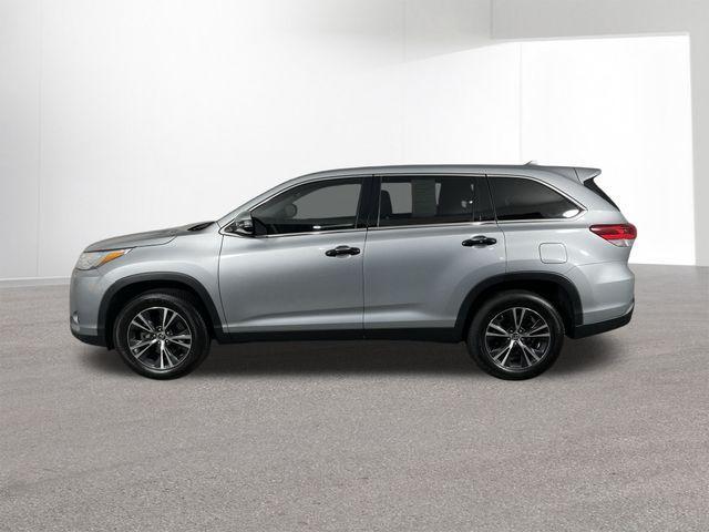 used 2019 Toyota Highlander car, priced at $26,148