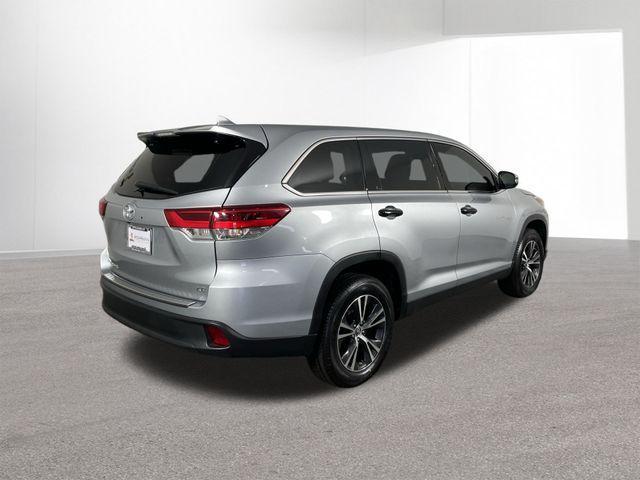 used 2019 Toyota Highlander car, priced at $26,148