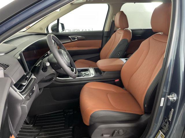 new 2025 Kia Carnival car, priced at $45,669
