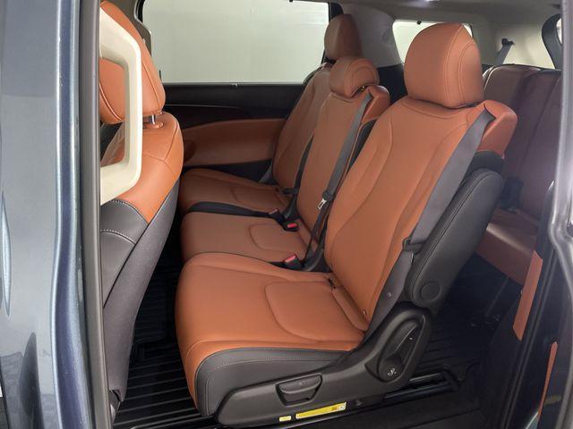 new 2025 Kia Carnival car, priced at $45,669