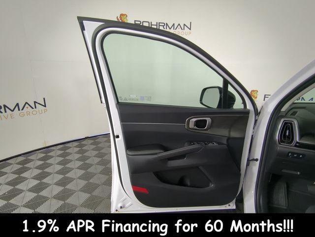 new 2025 Kia Sorento car, priced at $38,358