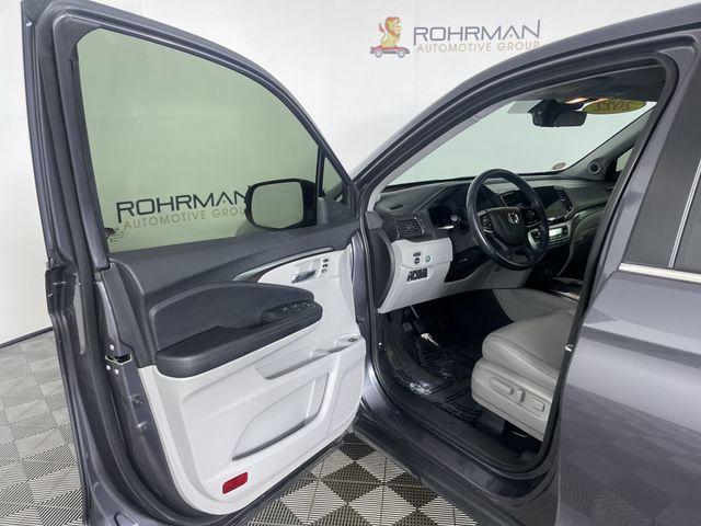 used 2022 Honda Pilot car, priced at $25,983