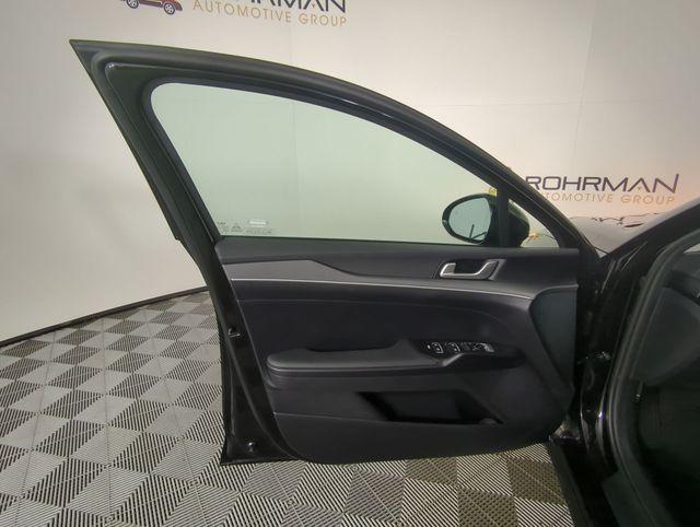 new 2025 Kia K5 car, priced at $26,246
