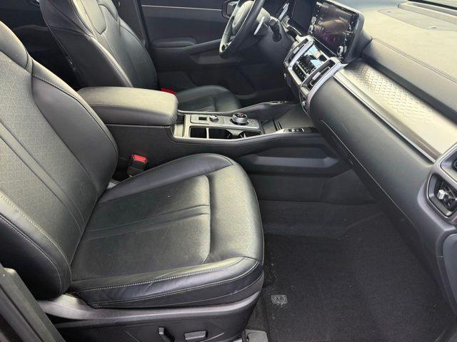 used 2024 Kia Sorento Hybrid car, priced at $32,392