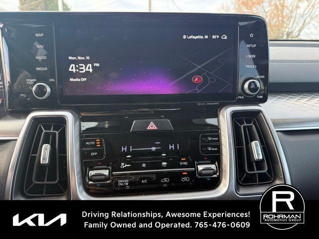 used 2024 Kia Sorento Hybrid car, priced at $32,392