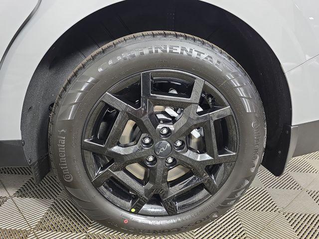 new 2025 Kia Carnival Hybrid car, priced at $52,001