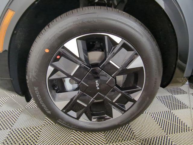new 2026 Kia Sportage Hybrid car, priced at $41,630