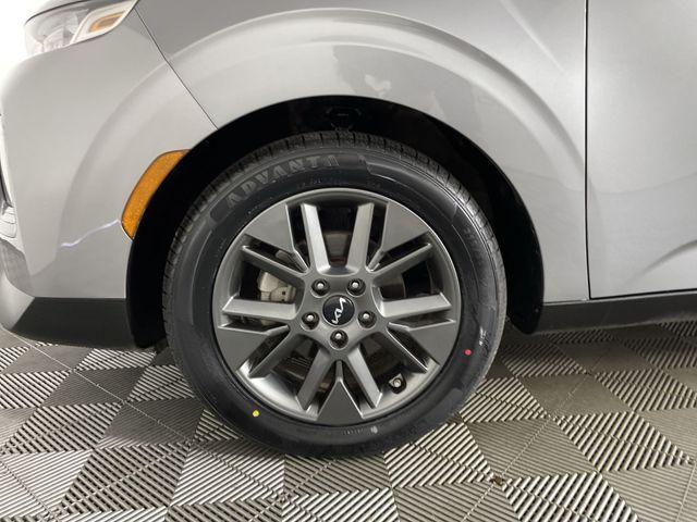 used 2022 Kia Soul car, priced at $17,214
