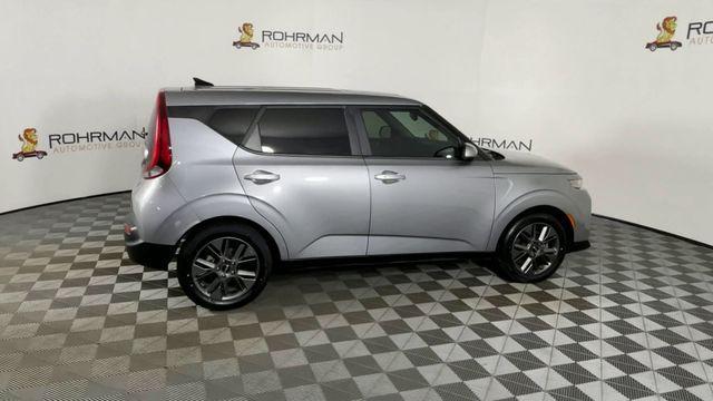 used 2022 Kia Soul car, priced at $17,214
