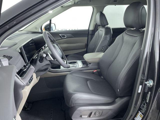 new 2026 Kia Carnival Hybrid car, priced at $43,076