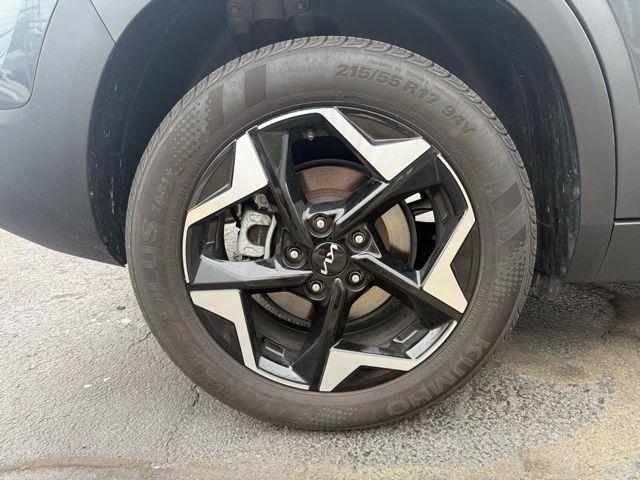 used 2024 Kia Seltos car, priced at $25,773