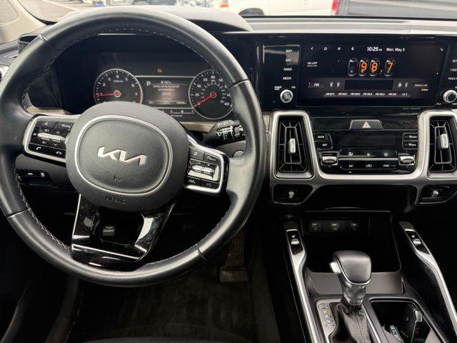 used 2022 Kia Sorento car, priced at $28,662