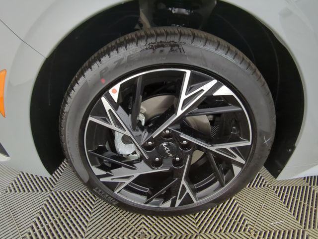 new 2025 Kia K5 car, priced at $30,836