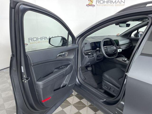 new 2026 Kia Sportage Hybrid car, priced at $35,357