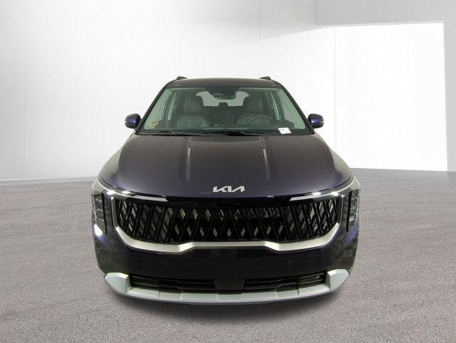 new 2025 Kia Carnival car, priced at $40,450