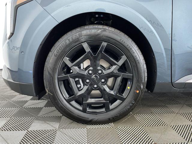 new 2026 Kia Carnival car, priced at $50,215