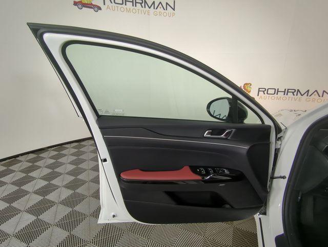 new 2025 Kia K5 car, priced at $31,576