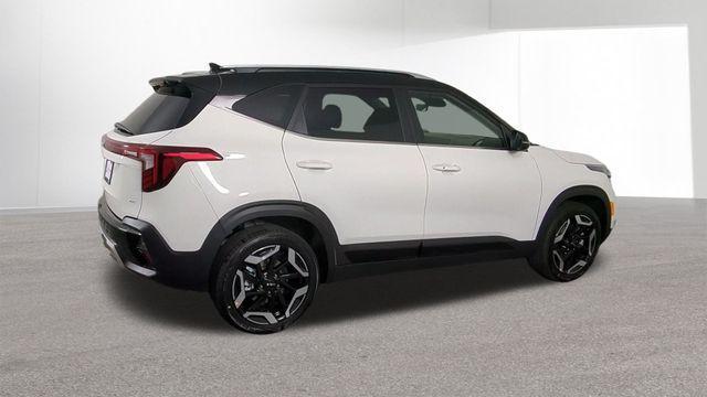 new 2025 Kia Seltos car, priced at $30,219