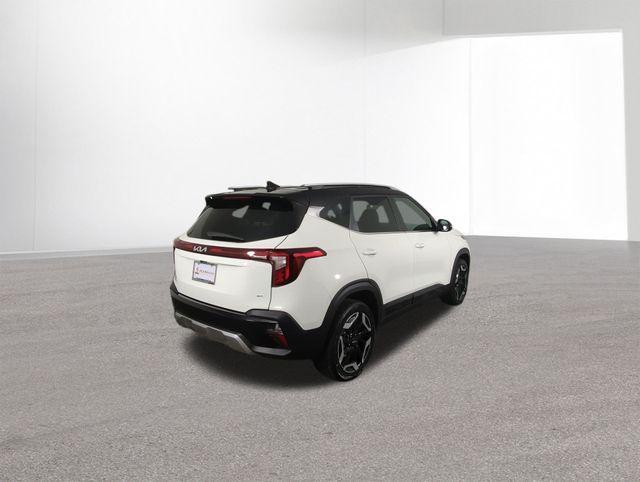new 2025 Kia Seltos car, priced at $30,219