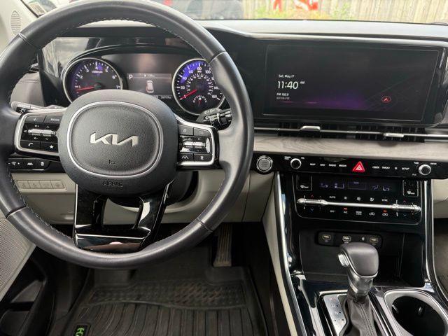 used 2024 Kia Carnival car, priced at $35,400