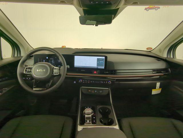 new 2026 Kia Carnival Hybrid car, priced at $51,890