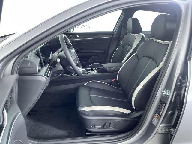 new 2026 Kia K5 car, priced at $29,441
