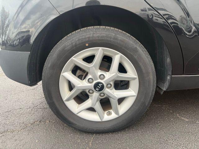 used 2021 Kia Soul car, priced at $15,314