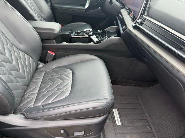 used 2023 Kia Sportage Plug-In Hybrid car, priced at $33,049