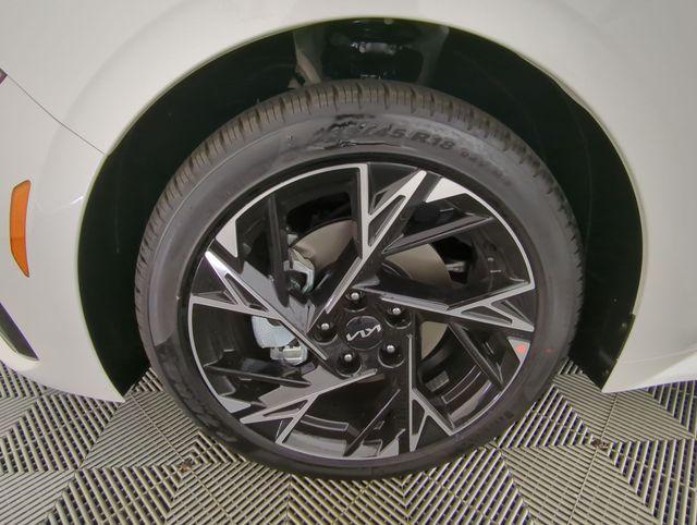 new 2025 Kia K5 car, priced at $29,001