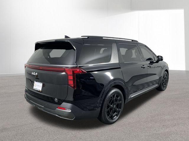 used 2025 Kia Carnival car, priced at $42,987