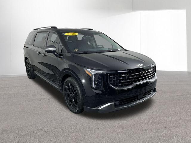 used 2025 Kia Carnival car, priced at $42,987