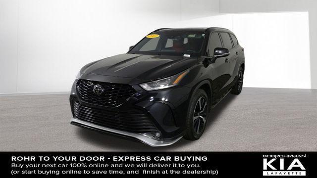 used 2021 Toyota Highlander car, priced at $28,164