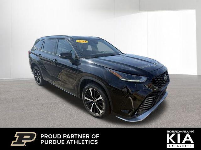 used 2021 Toyota Highlander car, priced at $28,916