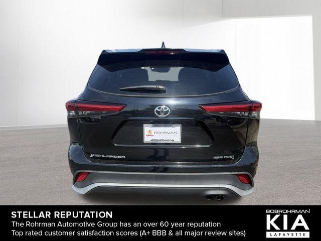 used 2021 Toyota Highlander car, priced at $28,916