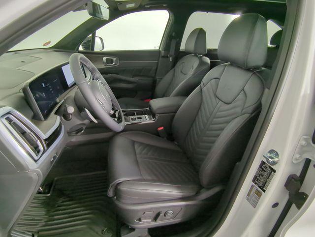 new 2025 Kia Sorento car, priced at $43,684