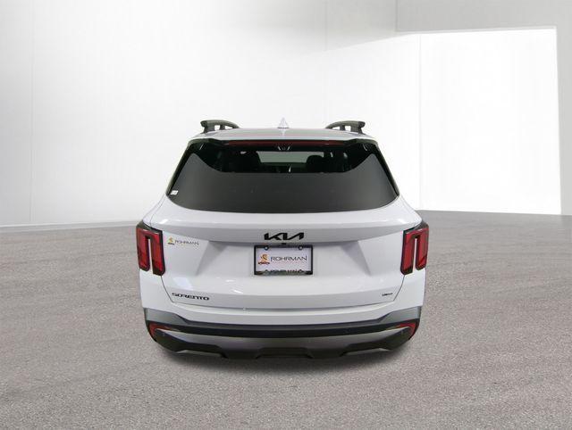 new 2025 Kia Sorento car, priced at $43,684