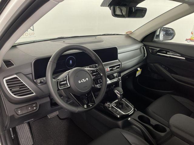 new 2025 Kia Seltos car, priced at $29,033
