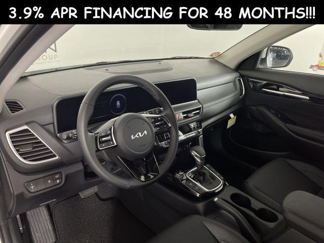 new 2025 Kia Seltos car, priced at $29,033