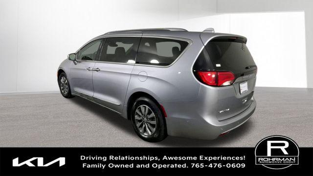 used 2019 Chrysler Pacifica car, priced at $15,995