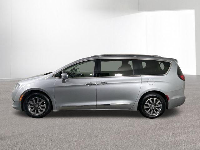 used 2019 Chrysler Pacifica car, priced at $15,995