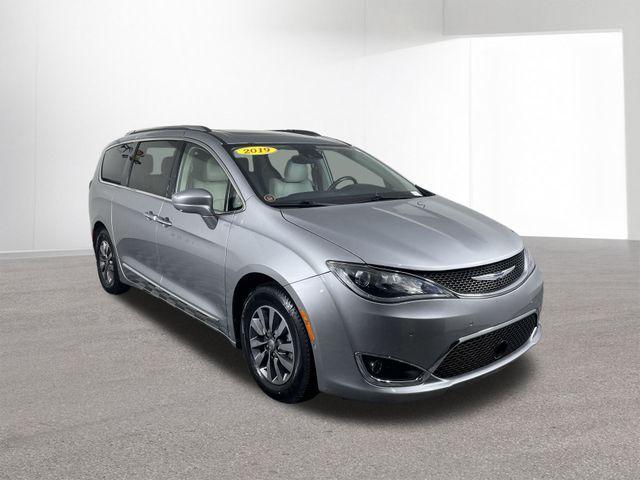 used 2019 Chrysler Pacifica car, priced at $15,995